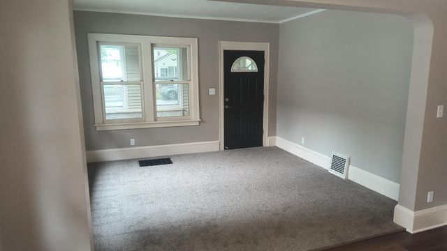 1264 Bush Avenue, Saint Paul, MN 55106