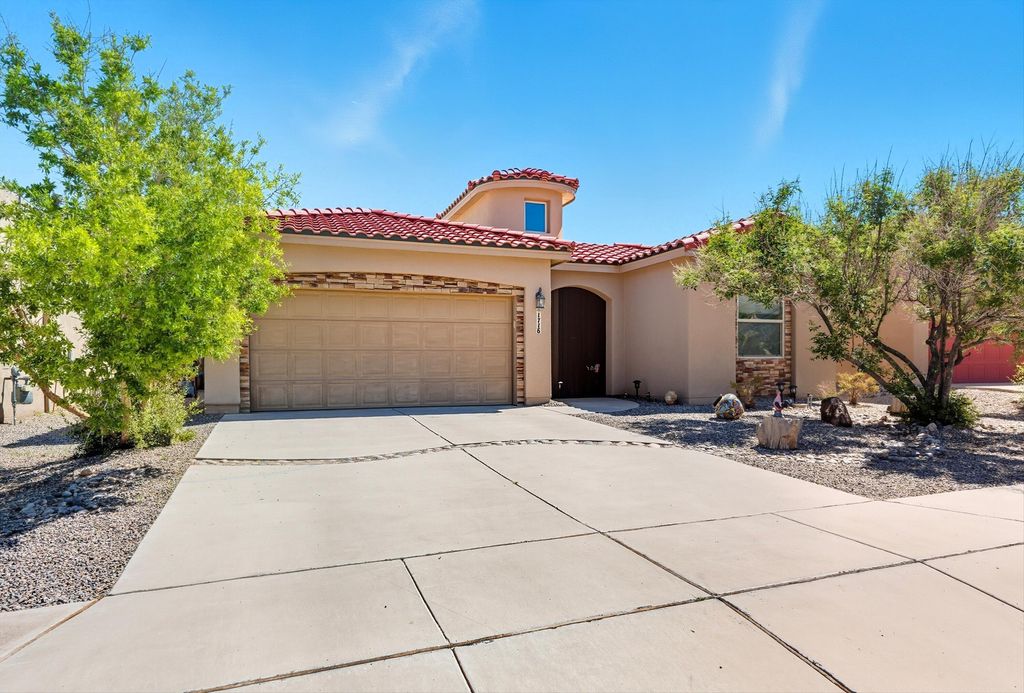 1716 CHISHOLM Trail NE, Rio Rancho, NM 87144