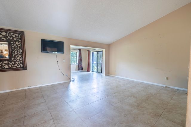 6149 Olivewood Circle, Greenacres, FL 33463