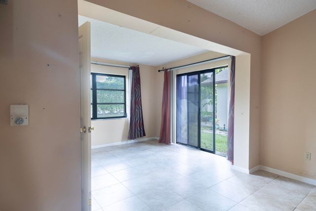 6149 Olivewood Circle, Greenacres, FL 33463