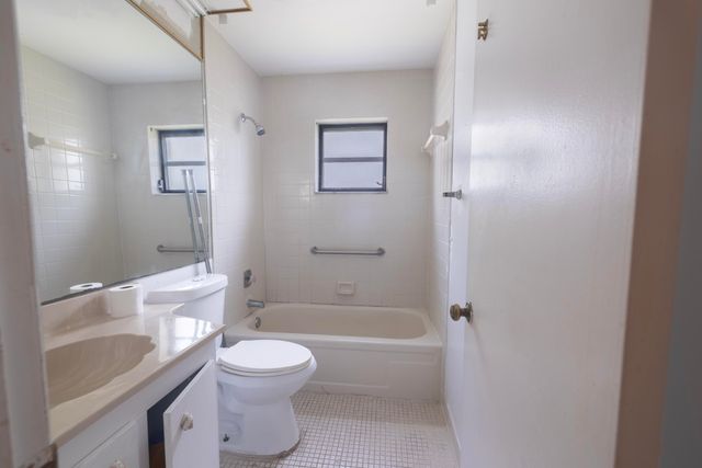 6149 Olivewood Circle, Greenacres, FL 33463