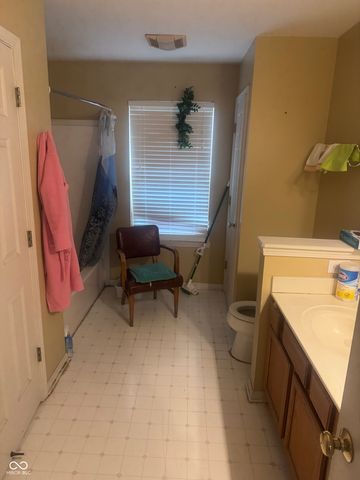 13157 Dunwoody Lane, Carmel, IN 46033