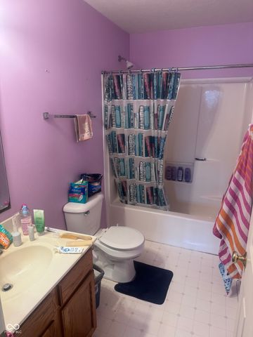 13157 Dunwoody Lane, Carmel, IN 46033