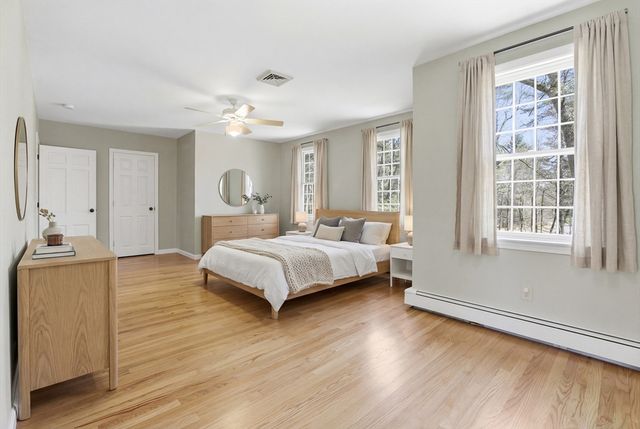 15 Long Ridge Rd, Acton, MA 01720