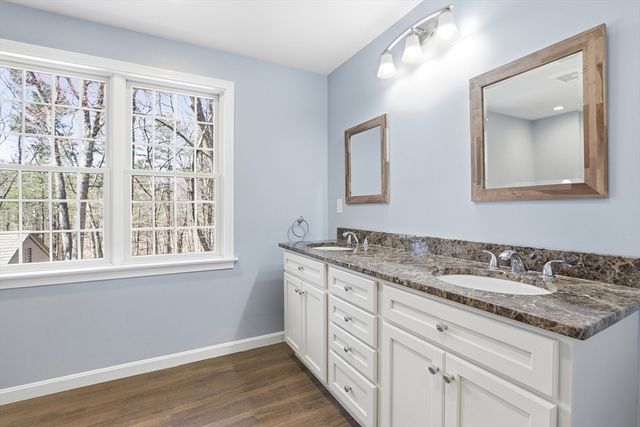 15 Long Ridge Rd, Acton, MA 01720