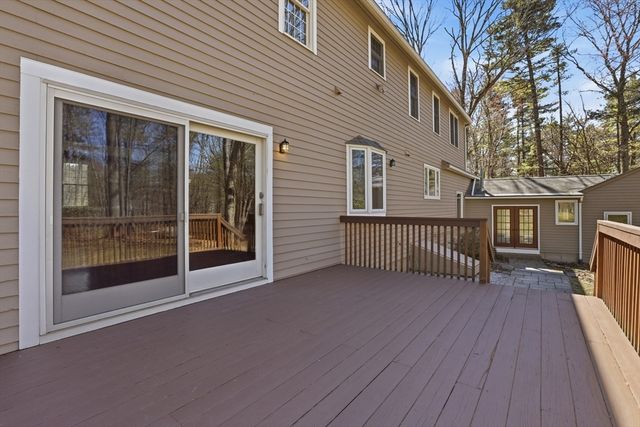 15 Long Ridge Rd, Acton, MA 01720