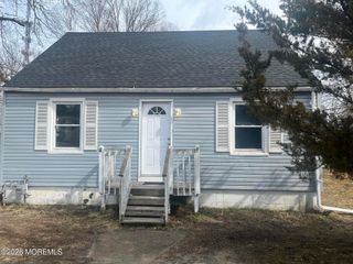 1033 Atlantic City Boulevard, Bayville, NJ 08721