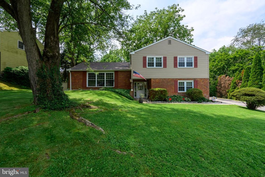 834 EASTER DR, WEST CHESTER, PA 19382 — photo 3