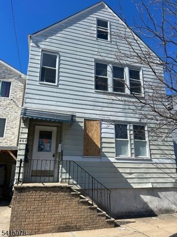 468 4Th Ave, Elizabeth City, NJ 07206