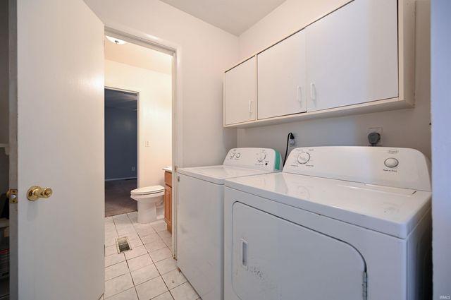 907 WINGRA Court, Kokomo, IN 46902