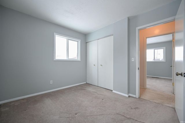 907 WINGRA Court, Kokomo, IN 46902