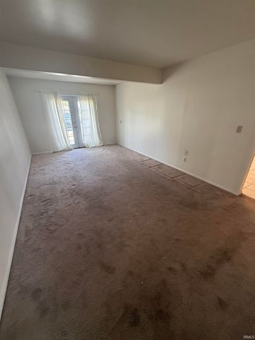 907 WINGRA Court, Kokomo, IN 46902