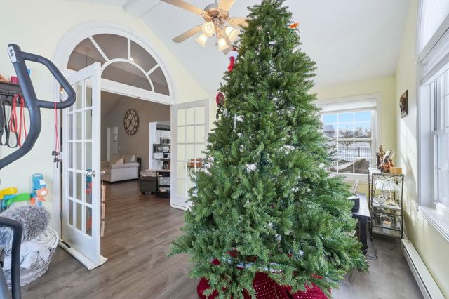 237 Broadmore Circle, Angola, IN 46703