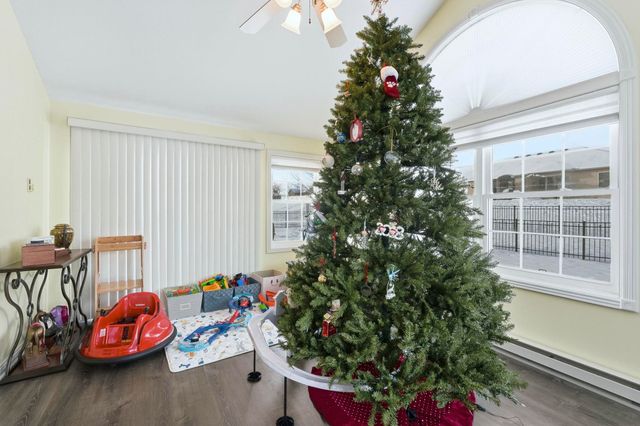 237 Broadmore Circle, Angola, IN 46703