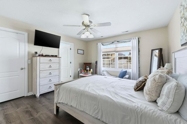 237 Broadmore Circle, Angola, IN 46703