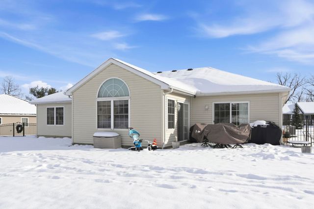 237 Broadmore Circle, Angola, IN 46703