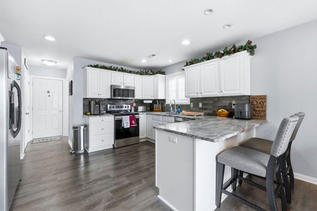 237 Broadmore Circle, Angola, IN 46703