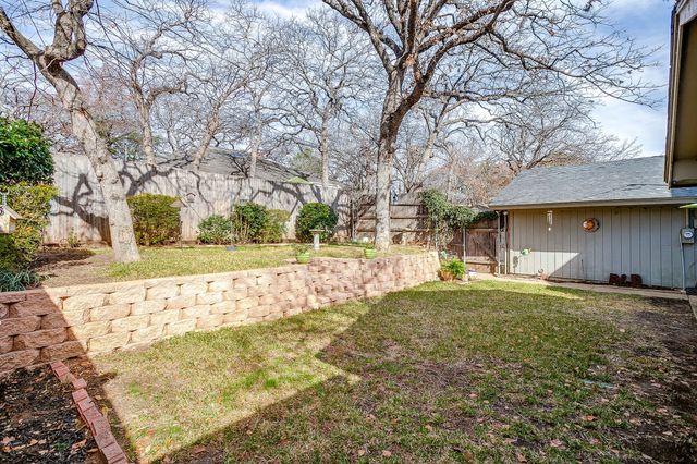 2712 Butler Drive, Arlington, TX 76012