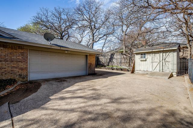 2712 Butler Drive, Arlington, TX 76012