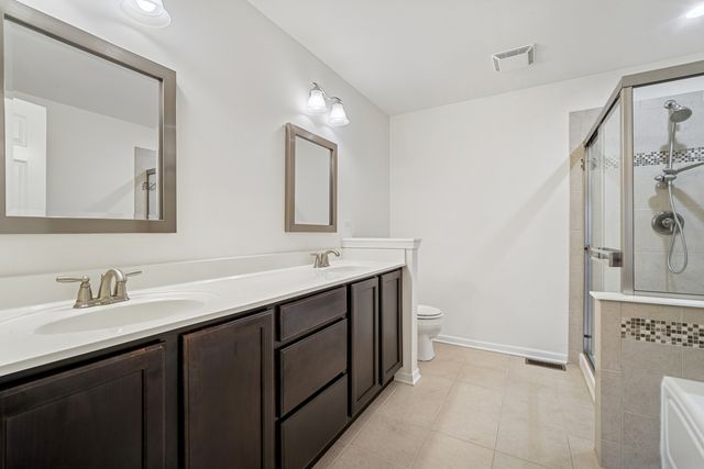 70 Marcel Lane, Schaumburg, IL 60194