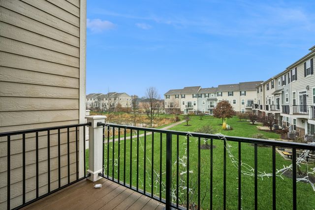 70 Marcel Lane, Schaumburg, IL 60194