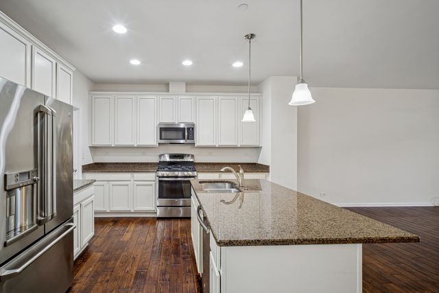 70 Marcel Lane, Schaumburg, IL 60194