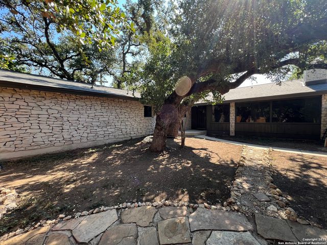 2605 OLD MOSS RD, San Antonio, TX 78217