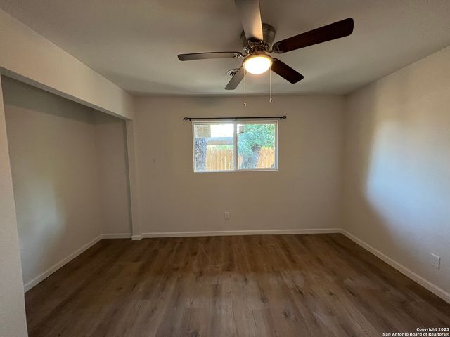 2605 OLD MOSS RD, San Antonio, TX 78217