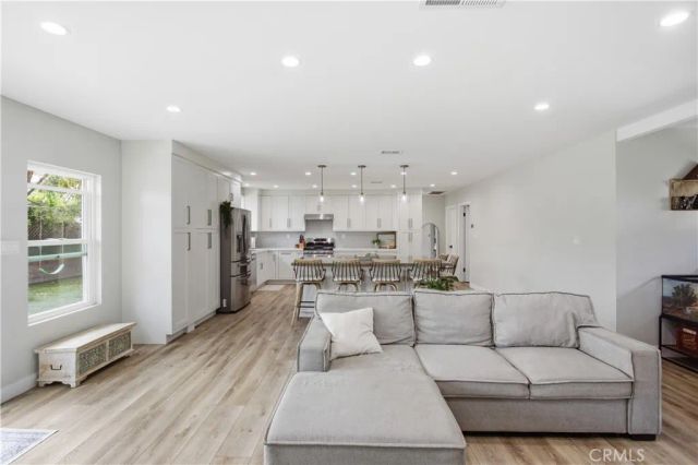 3108 Ladoga, Long Beach, CA 90808