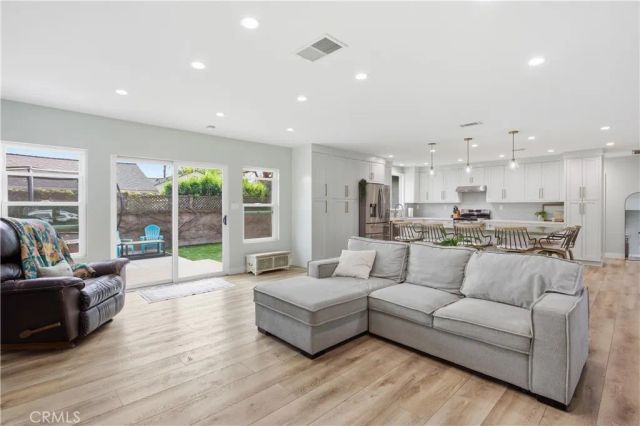 3108 Ladoga, Long Beach, CA 90808