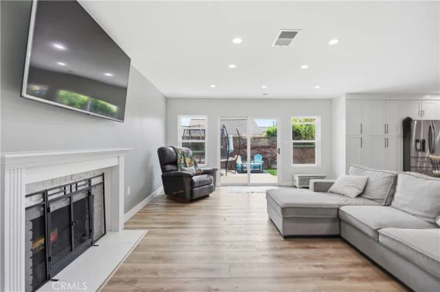 3108 Ladoga, Long Beach, CA 90808