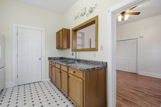 102 South Locust Street, Mount Pleasant, TN 38474