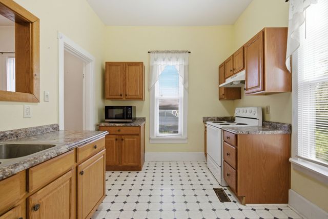 102 South Locust Street, Mount Pleasant, TN 38474