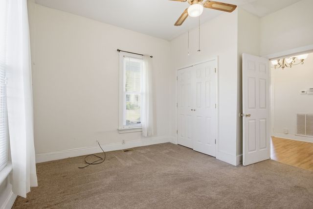 102 South Locust Street, Mount Pleasant, TN 38474