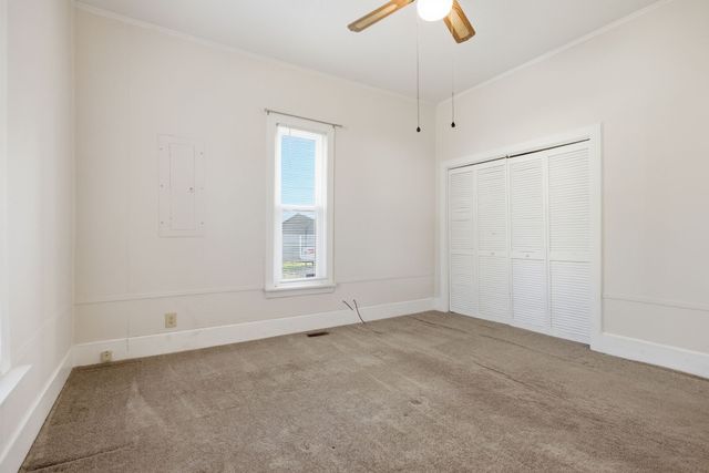 102 South Locust Street, Mount Pleasant, TN 38474