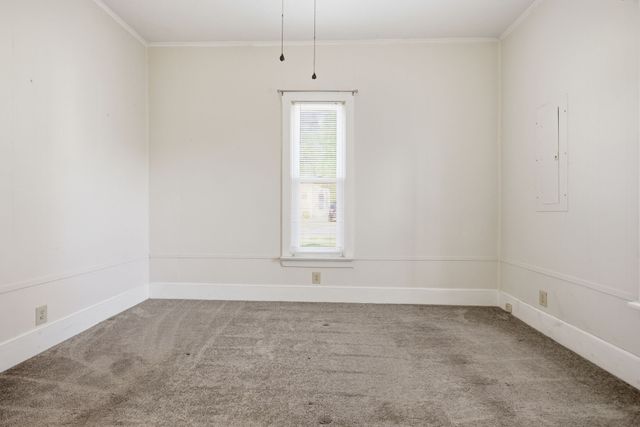 102 South Locust Street, Mount Pleasant, TN 38474