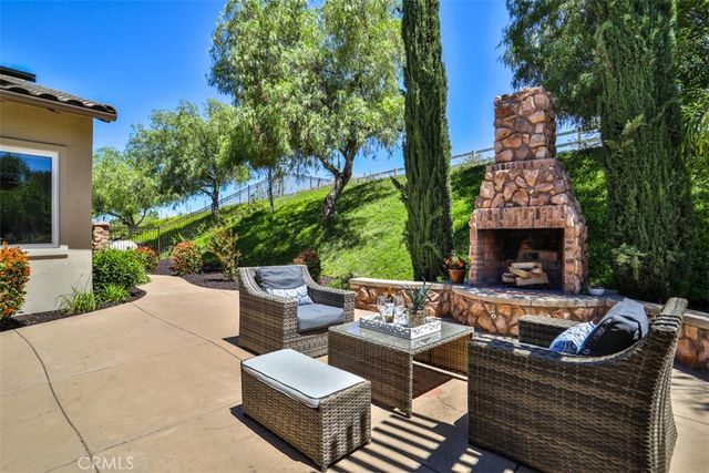 39520 Colleen Way, Temecula, CA 92592