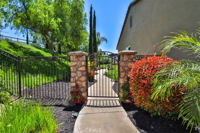 39520 Colleen Way, Temecula, CA 92592