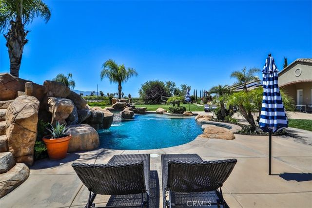 39520 Colleen Way, Temecula, CA 92592