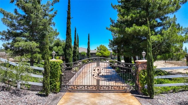 39520 Colleen Way, Temecula, CA 92592