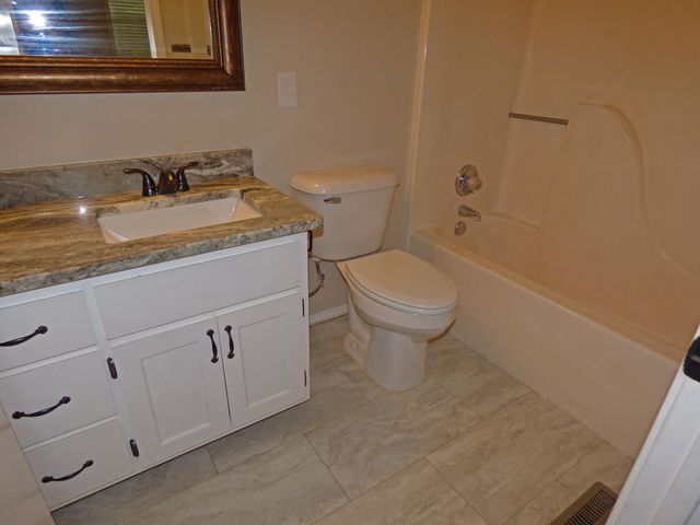 1 Minentonka Drive, Cherokee Village, AR 72529