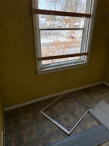 19416 Lamont Street, Detroit, MI 48234