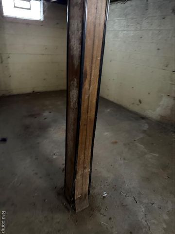 19416 Lamont Street, Detroit, MI 48234