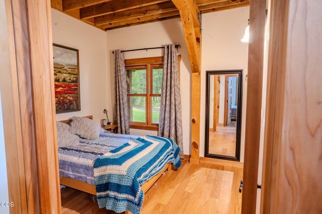 688 Worthington Road, Eagle Point, OR 97524