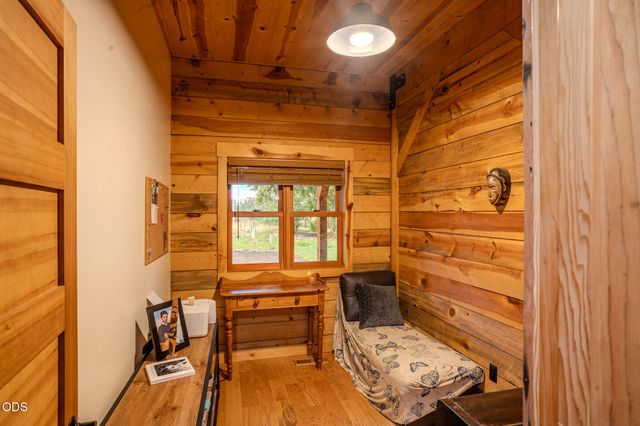688 Worthington Road, Eagle Point, OR 97524