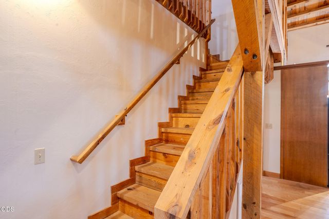 688 Worthington Road, Eagle Point, OR 97524