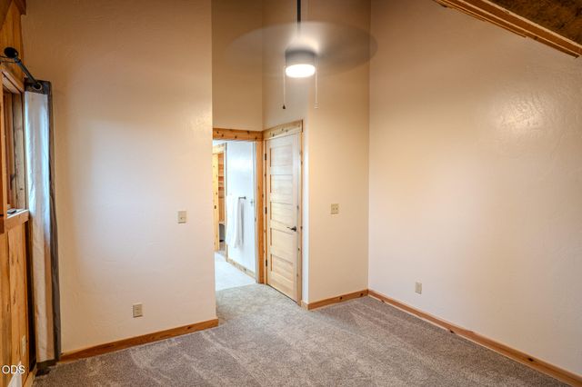 688 Worthington Road, Eagle Point, OR 97524