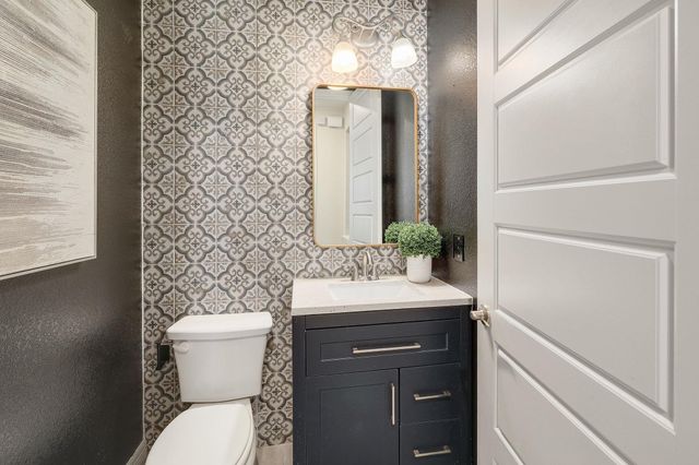 3817 Lombard ST, Round Rock, TX 78681