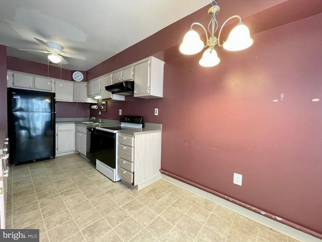 2208 MULBERRY CT, Lansdale, PA 19446