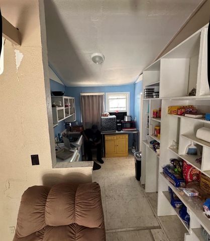 1812 E OKALOOSA AVENUE, Tampa, FL 33604